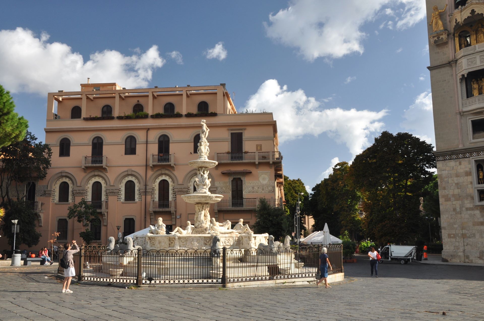 Messina (Photo license: CC BY 2.0)